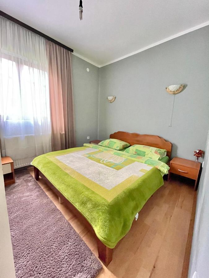 Underwoods Zabljak Guesthouse エクステリア 写真
