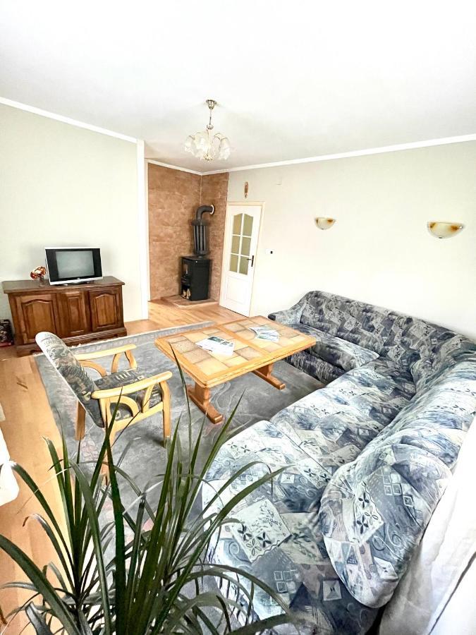 Underwoods Zabljak Guesthouse エクステリア 写真