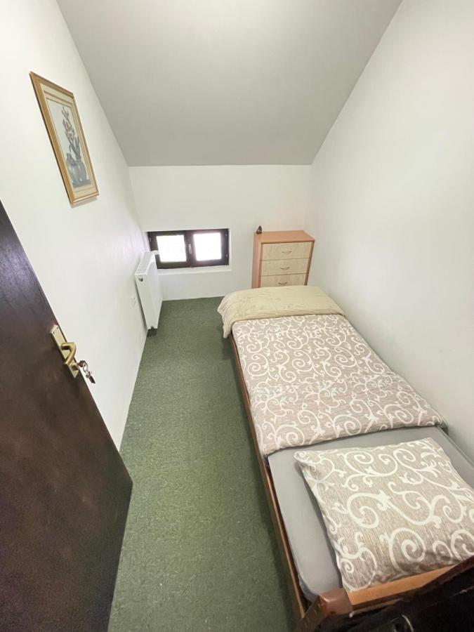 Underwoods Zabljak Guesthouse エクステリア 写真