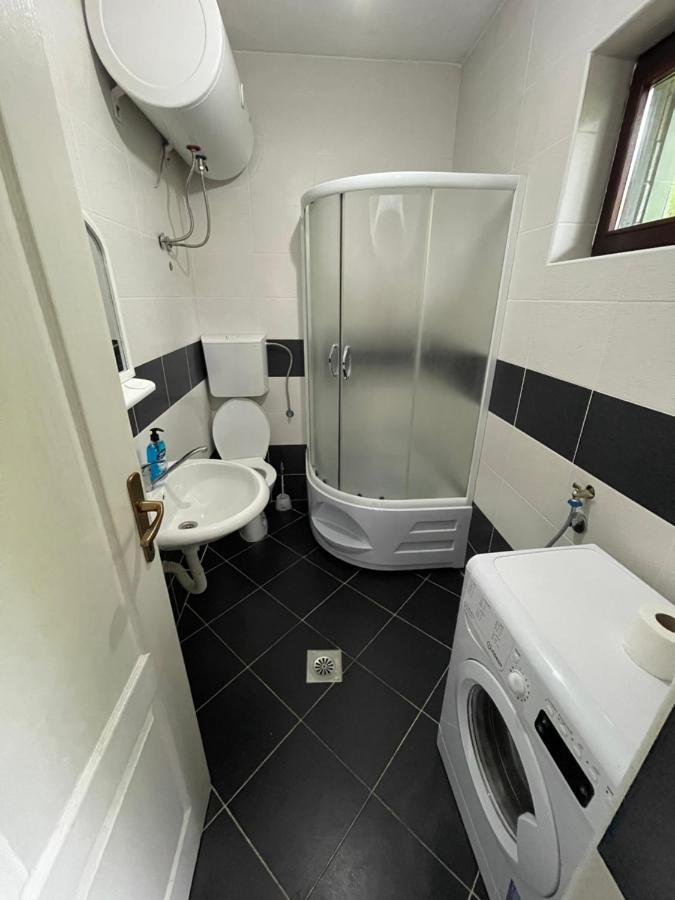 Underwoods Zabljak Guesthouse エクステリア 写真